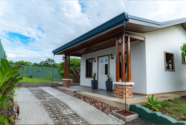 House Monstera Arenal